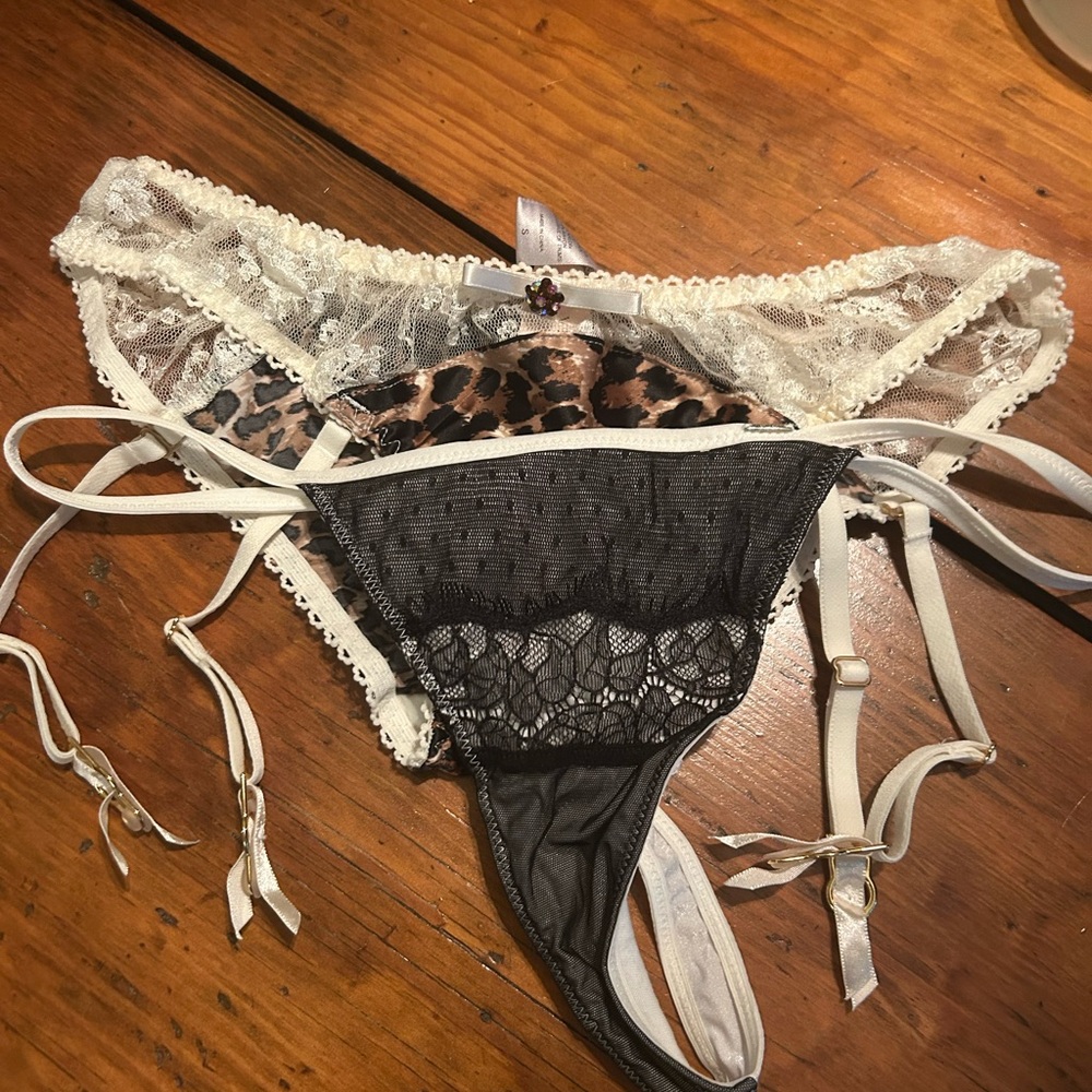 Lace and Leopard Print Women's Intimates Set